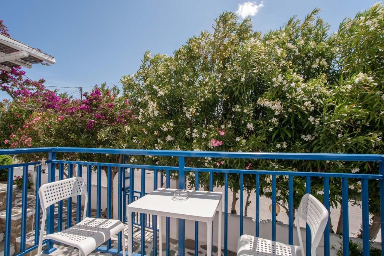 Livadia Seaside Studios 10 Páros Exterior foto
